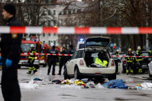 La scène où une voiture a foncé sur une foule à Munich, le 13 février 2025, faisant plusieurs blessés.