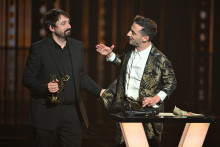 Victor Le Masne et Thomas Jolly lors des Victoires de la Musique, le vendredi 14 février.