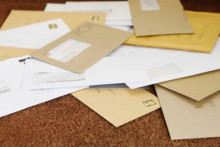 Des papiers administratifs