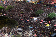 La plage de Copacabana était bondée pour le concert de Lady Gaga.