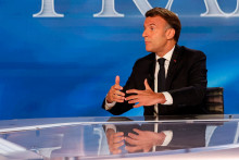 Emmanuel Macron sur TF1 le mardi 13 mai 2025.