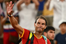 Rafael Nadal quittant le court Philippe-Chartrier à Roland-Garros après son élimination en double aux Jeux olympiques de Paris, le 31 juillet 2024.