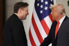 Elon Musk et Donald Trump le 14 mai 2025 à Doha.
