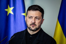 Volodymyr Zelensky lors d'une conférence de presse avec le chancelier allemand Friedrich Merz à Berlin, en Allemagne, le 28 mai 2025.