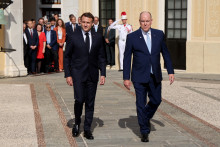 Emmanuel Macron et le prince Albert II, à Monaco.