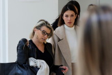 Iris Mittenaere au procès de son ex-compagnon, Bruno Pelat, jugé pour violences conjugales en novembre 2024