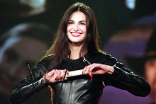 Héléna Noguerra le 17 novembre 2000 pour la première édition des M6 Awards au Zénith de Lille.