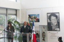 L'ex-président sud-africain Jacob Zuma, délivre un discours après la visite du lycée Dulcie September d'Arcueil (Val-de-Marne), en 2011.