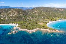 La plage de Palombaggia, en Corse