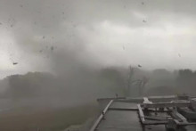 Une tornade a frappé l'aéroport de Tours