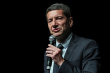 David Lisnard, au meeting de Bruno Retailleau avant l'élection pour la présidence des Républicains.