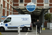 L'homme est hospitalisé à Bayonne.