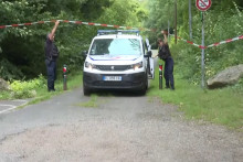 Les policiers dans la commune de Pont-de-Metz, près d'Amiens