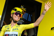 Pauline Ferrand-Prévot avant le départ de la dernière étape du Tour de France Femmes