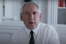 François Bayrou s'adresse aux Français dans "FB Direct" sur YouTube