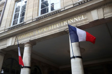 Le fronton du Conseil constitutionnel