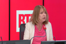 Brigitte Vinatier, mère de Laurent Vinatier, est l'invitée de Marc-Olivier Fogiel