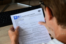Une femme demande une aide au logement (image d'illustration).