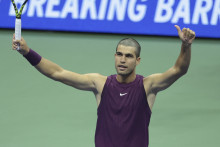 Carlos Alcaraz, n°2 mondial, a inauguré une nouvelle coupe de cheveux lors de l'US Open