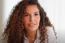 Poupette Kenza dans sa vidéo "Je reviens" publiée sur Youtube le 29 août 2025