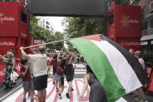 La 11e étape de la Vuelta, le Tour d'Espagne, a été écourté, mercredi 3 septembre 2025, en raison d'une manifestation pro-palestinienne sur la ligne d'arrivée.