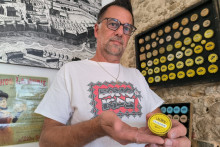 Christophe, le collectionneur toulousain et sa dernière boîte de Cachou Lajaunie