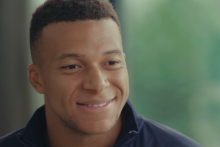 Le footballeur Kylian Mbappé répond aux questions d'Anne-Sophie Lapix pour la première du "20.20", diffusée le 7 septembre 2025 sur M6.