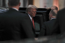 Donald Trump arrivant au restaurant Joe's Seafood, Prime Steakhouse
