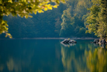 Un lac. (Illustration)
