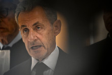 Nicolas Sarkozy, à la sortie de la salle d'audience, le 25 septembre 2025.