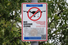 Panneau indiquant que les drones ont interdiction de survoler cette zone