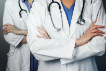 Près de 2.000 agressions et incidents signalés par les médecins en 2024, une hausse de 26% sur un an