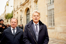 Fabien Roussel, à la sortie de Matignon, le 3 octobre 2025.