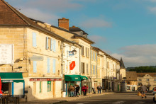 Le bar-tabac du Balto, à Magny-en-Vexin (Val-d'Oise).