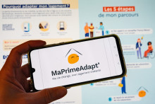 MaPrimeAdapt' est une aide permettant de financer des travaux d'adaptation du logement pour les personnes âgées. (Illustration)