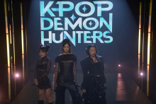 Les chanteuses du groupe fictif HUNTR/X ont interprété la chanson "Golden", mardi 7 octobre.