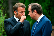 Emmanuel Macron a renommé Sébastien Lecornu à Matignon.