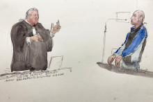Cédric Jubillar, écoutant Laurent Boguet, avocat des enfants du couple Jubillar.