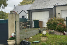 La maison où une femme de 45 ans dit avoir été séquestrée pendant 5 ans par un couple à Saint-Molf en Loire-Atlantique