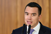 Daniel Noboa, président de l'Équateur, dit avoir été "victime d'un empoisonnement".