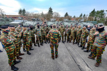 Des militaires belges dans la base de Marche-en-Famenne