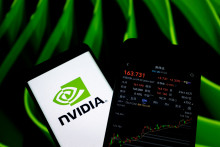 Nvidia est la première entreprise au monde à avoir franchi le cap des 5.000 milliards de dollars de valorisation