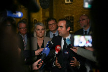 Sébastien Lecornu, en déplacement en Normandie, le 30 octobre.