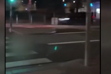 À Lille, un chauffard a renversé un homme de 19 ans. La scène a été filmée sur les réseaux sociaux