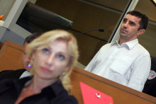 Jean-Claude Douliery et Béatrice Faure à la cour d'assises du Var, le 15 septembre 2008