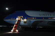 La Super Lune au dessus d'Air Force One