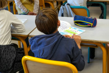 Jeune élève de CE1 à l'école d'André Abel à Valence, France, le 29 septembre 2025