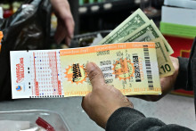 Un ticket de loterie Mega Millions, aux États-Unis