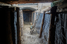 Une tranchée en Ukraine près de Zaporijjia en avril 2025