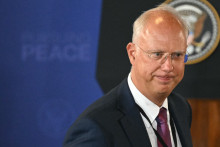 Le PDG du Fonds russe d'investissement direct, Kirill Dmitriev, à Anchorage, en Alaska, le 15 août 2025.